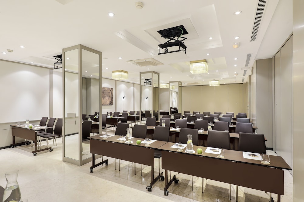 Melia Granada 53/63