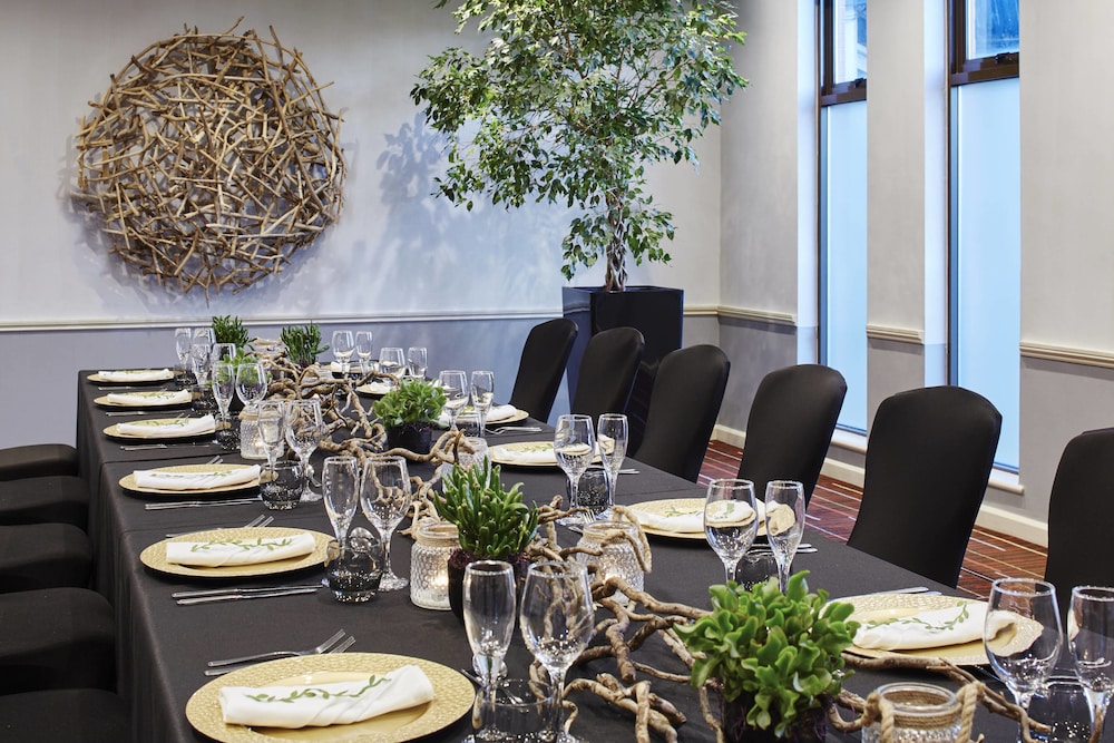 Delta Hotels by Marriott Waltham Abbey 22/29