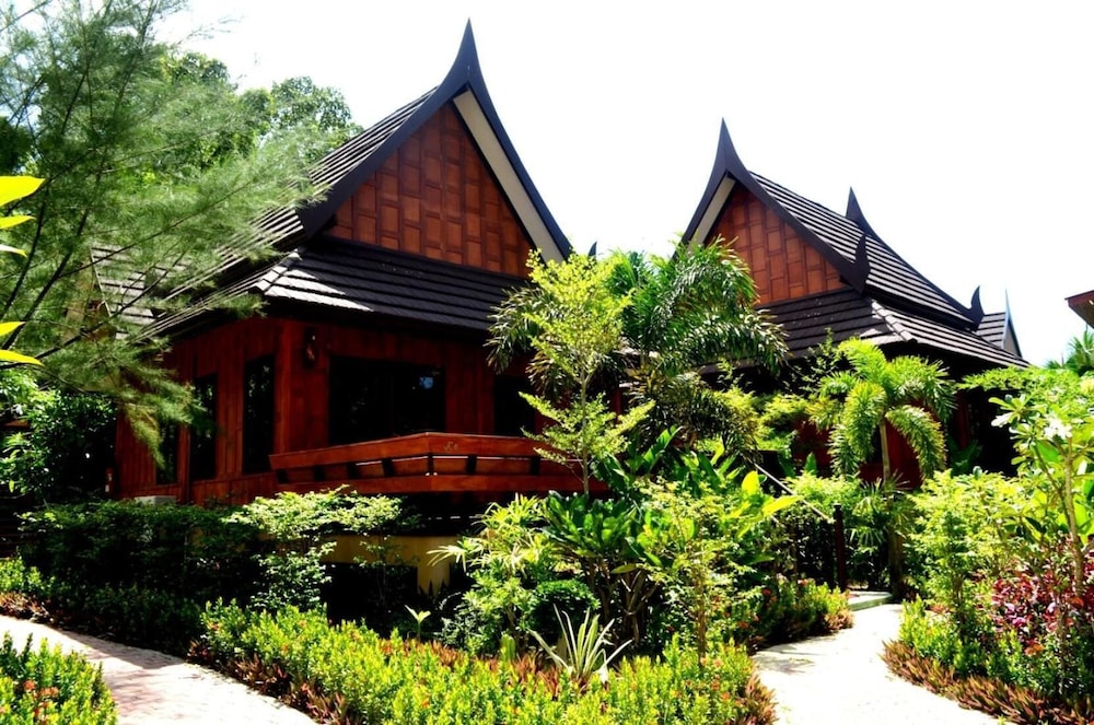 Paradise Pearl Bungalow 9/72