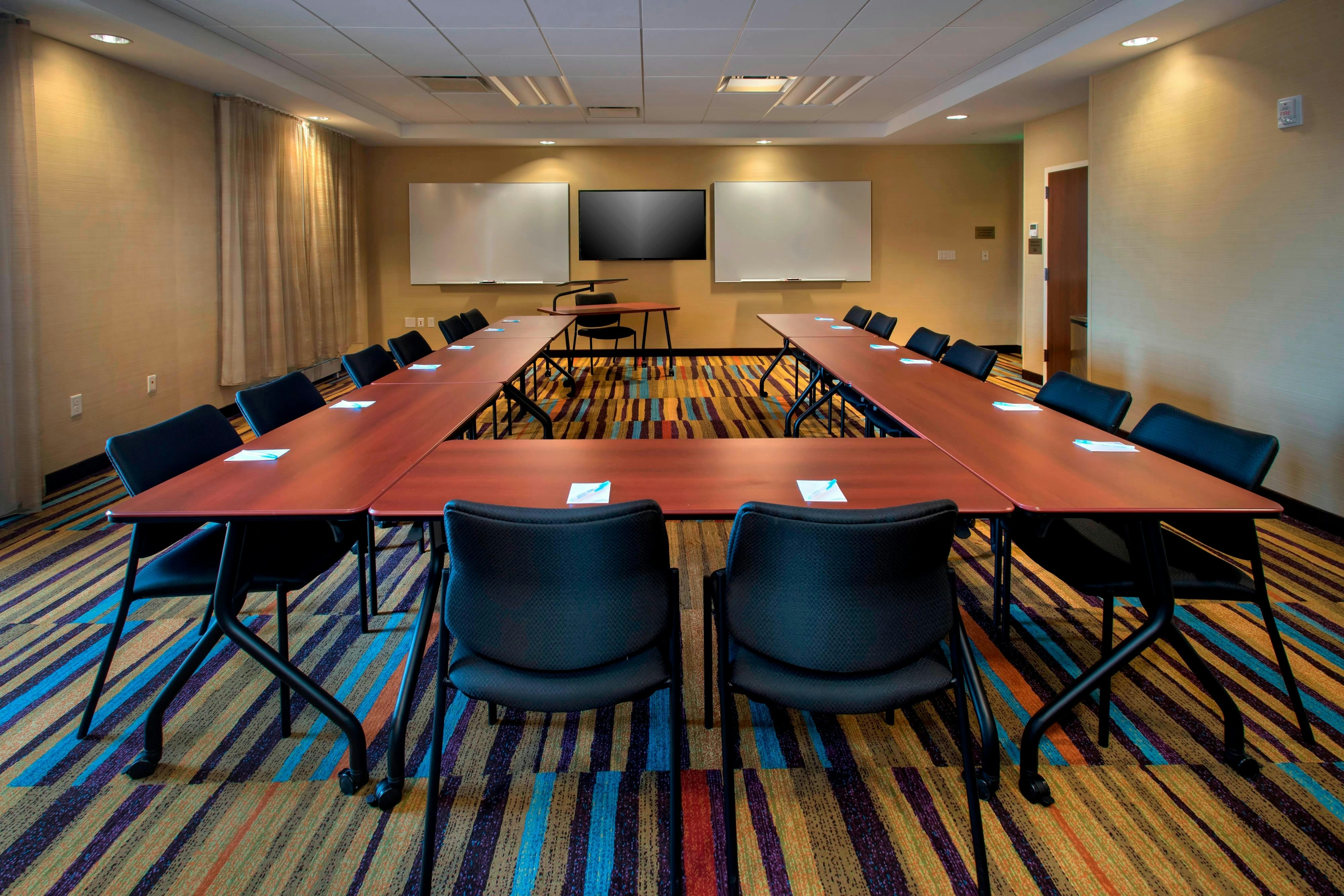 Fairfield Inn And Suites Syracuse Carrier Circle 34/39