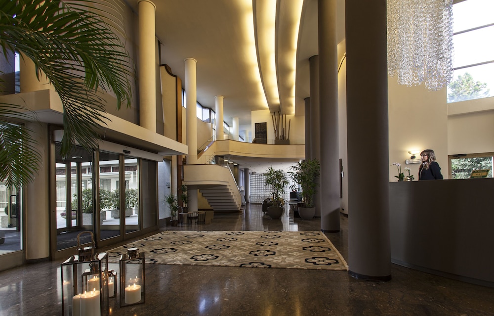 Hotel Cora 24/30