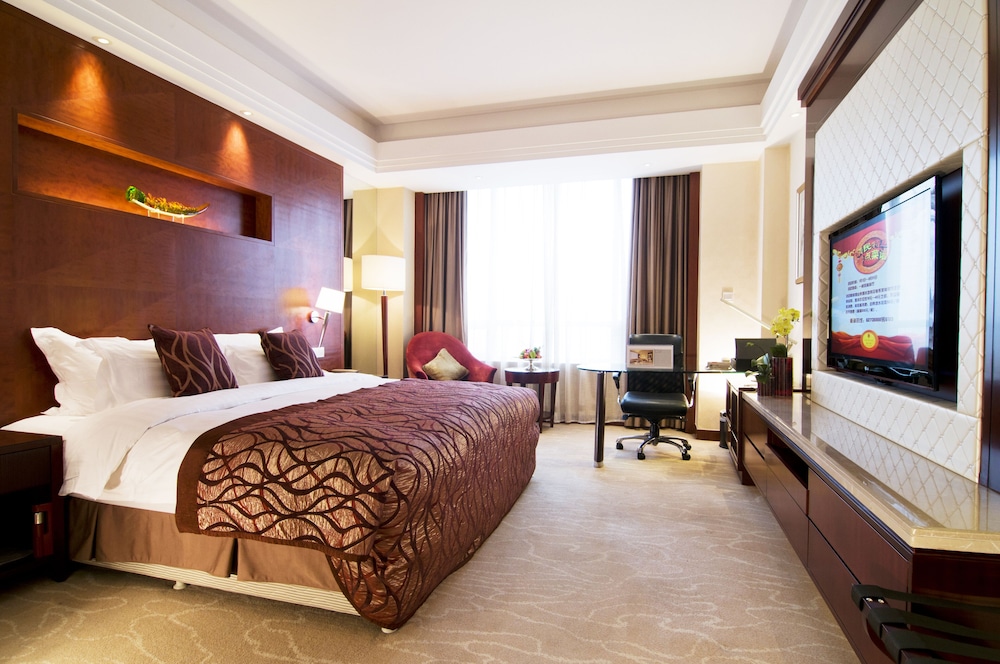 Plaza Hotel Yuyao 12/50