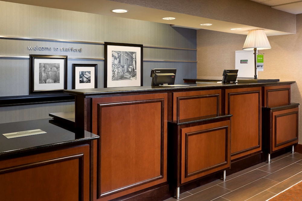 Hampton Inn Stafford 9/34