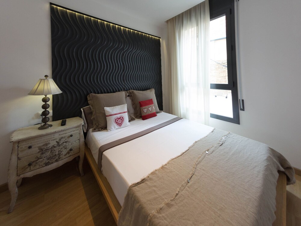 2 BEDROOMS, SUPERIOR, APARTMENT, BALCONY