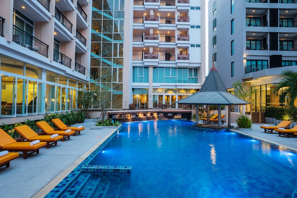 Hotel J Pattaya 66/70