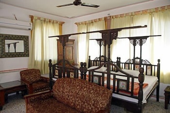 Krishna Prakash Heritage Haveli 37/42