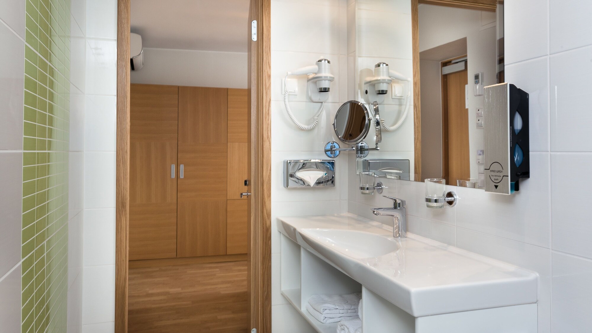 Family Suite, Futon Bed, King Bed, Single Bed, City View, Sofa, Balcony, Hotel Parnu 2/2