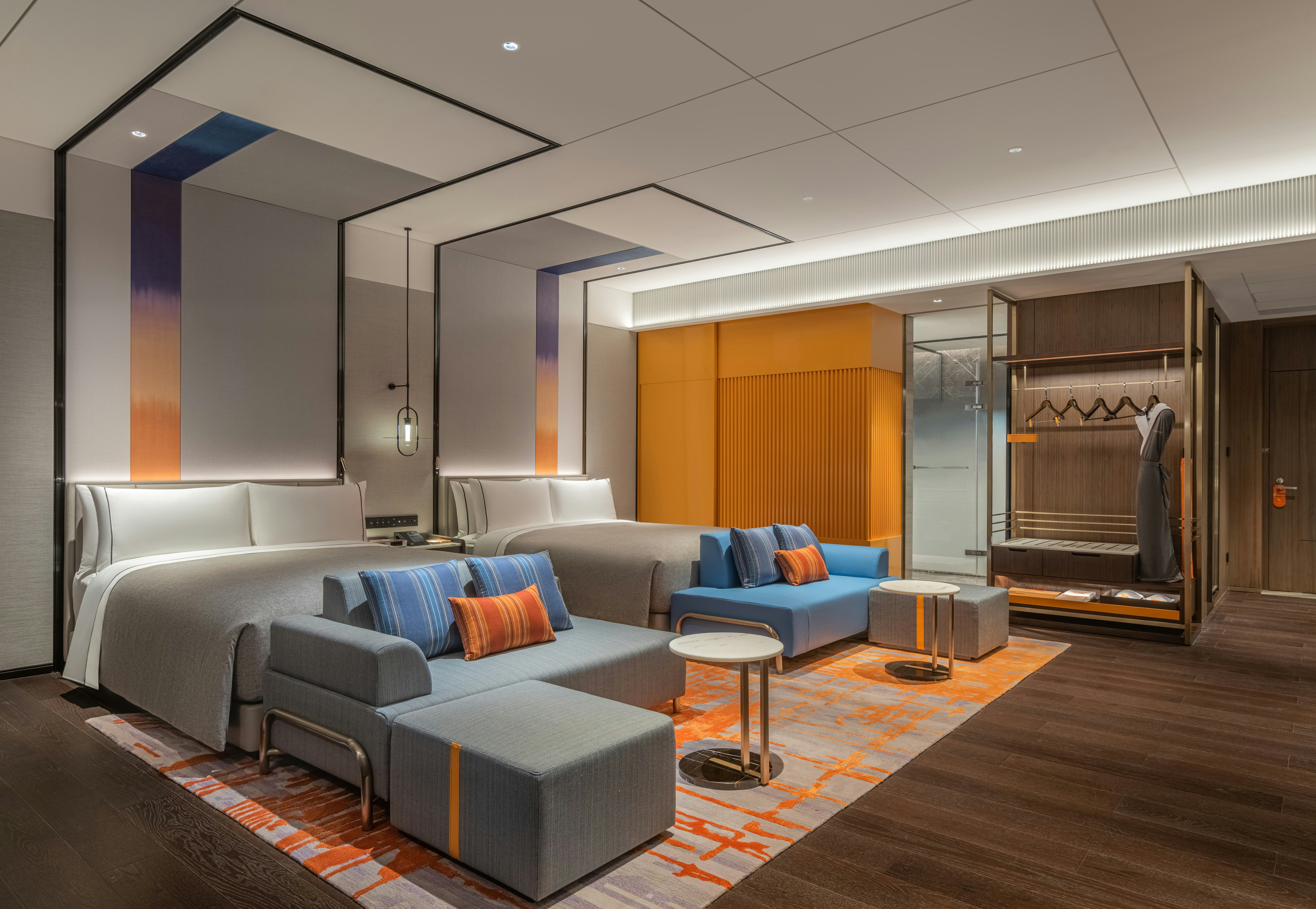 BREEZE, DELUXE, TWIN BEDS