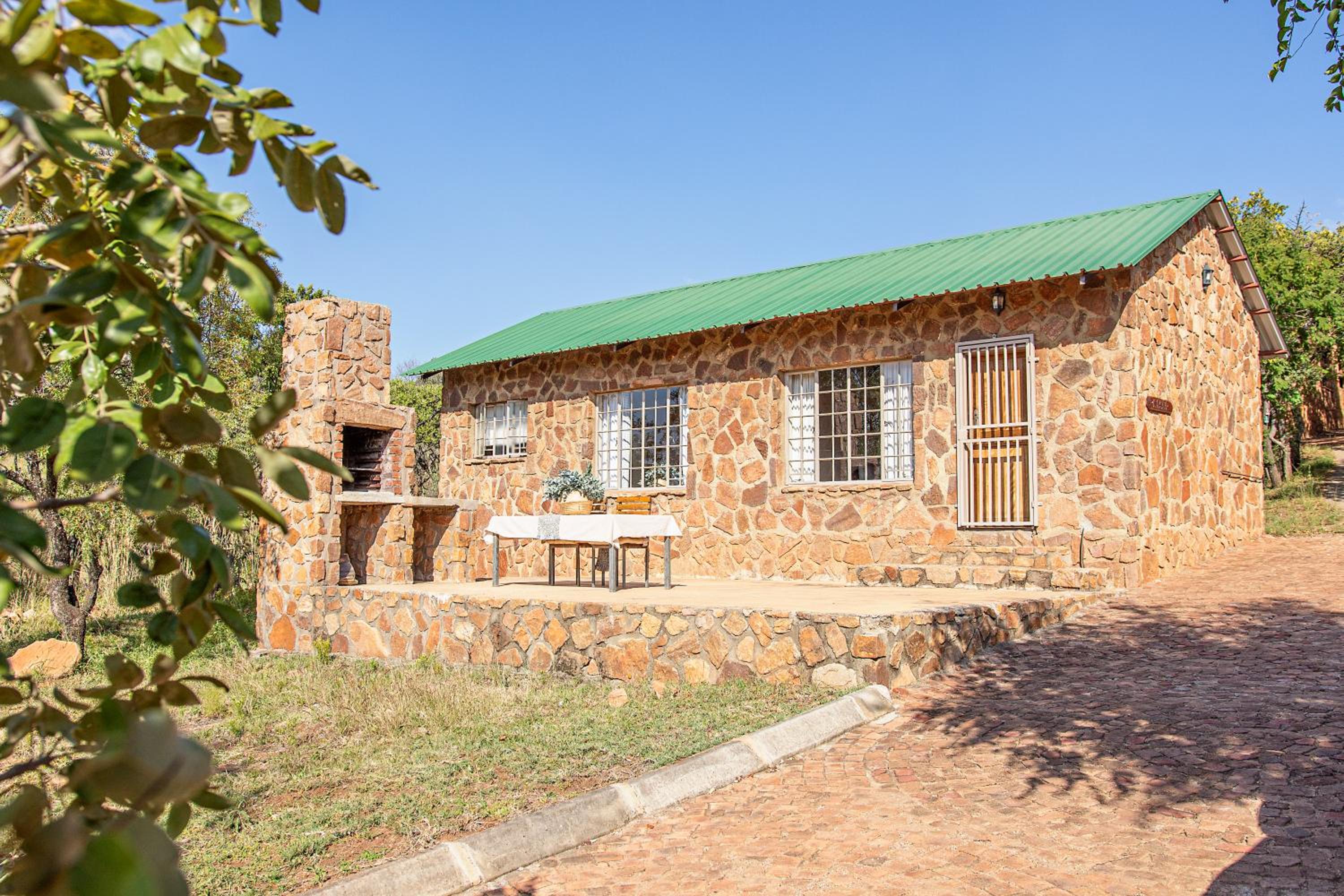 Milorho Lodge 42/50