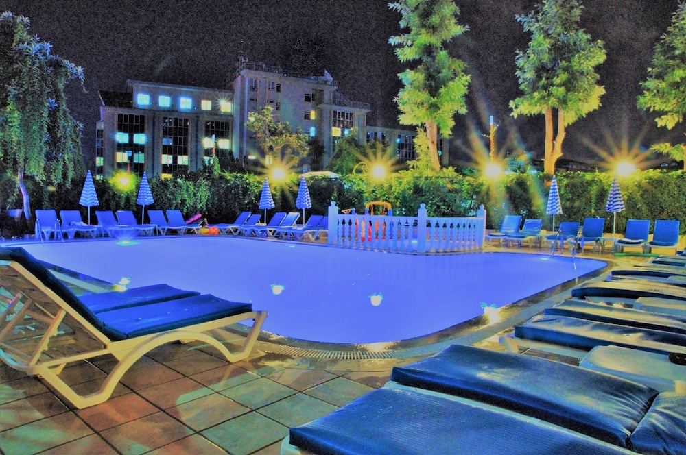 SELECT APART HOTEL 27/50