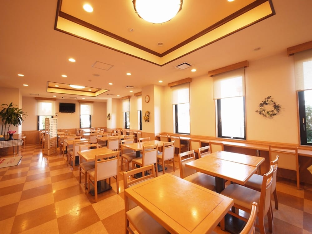 Hotel Route-Inn Nagaoka Inter 31/34