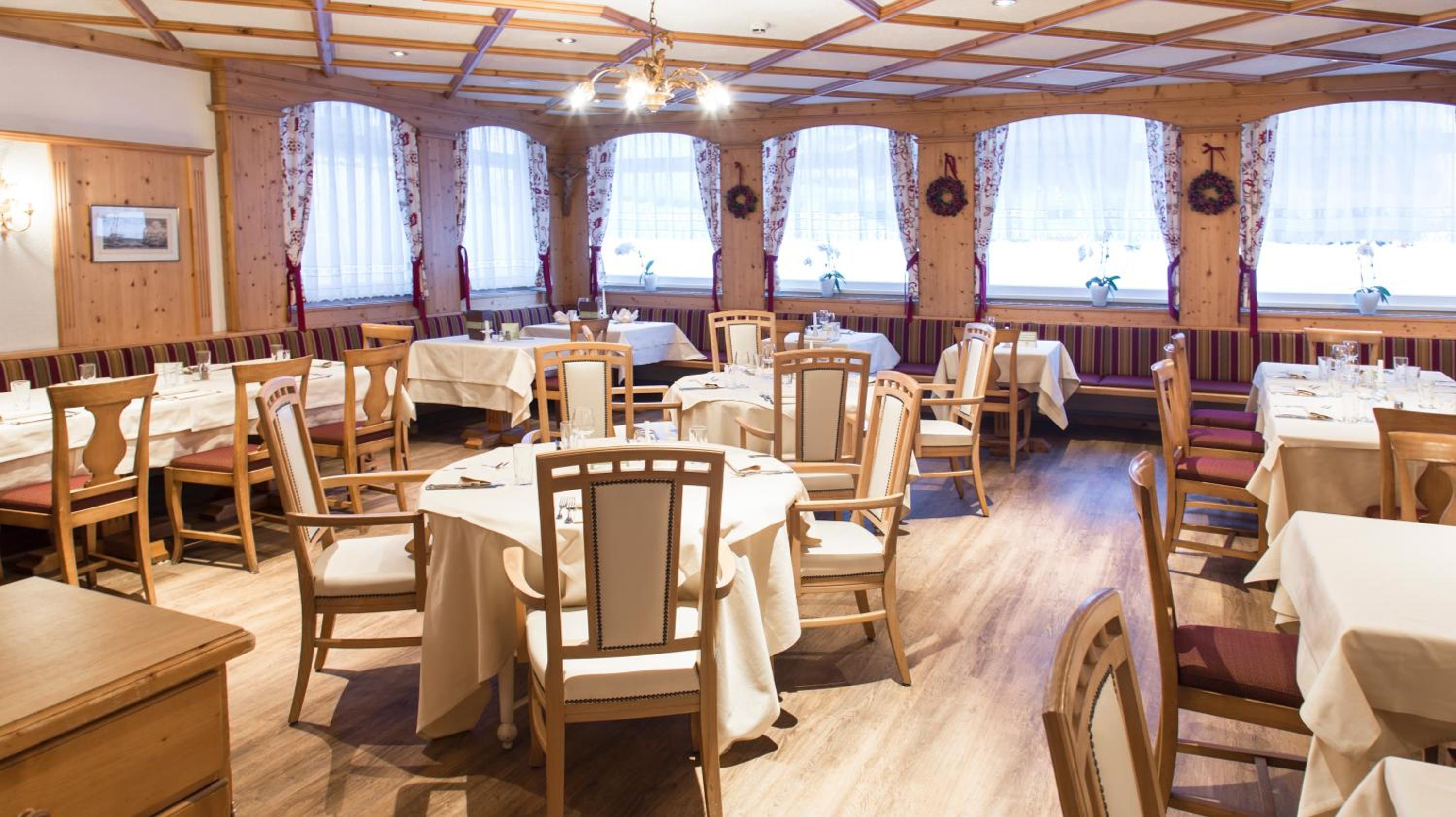 Hotel Alpenhof 38/50