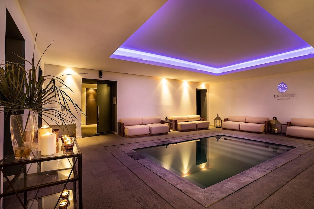 La Suite Hotel Spa X 25/50