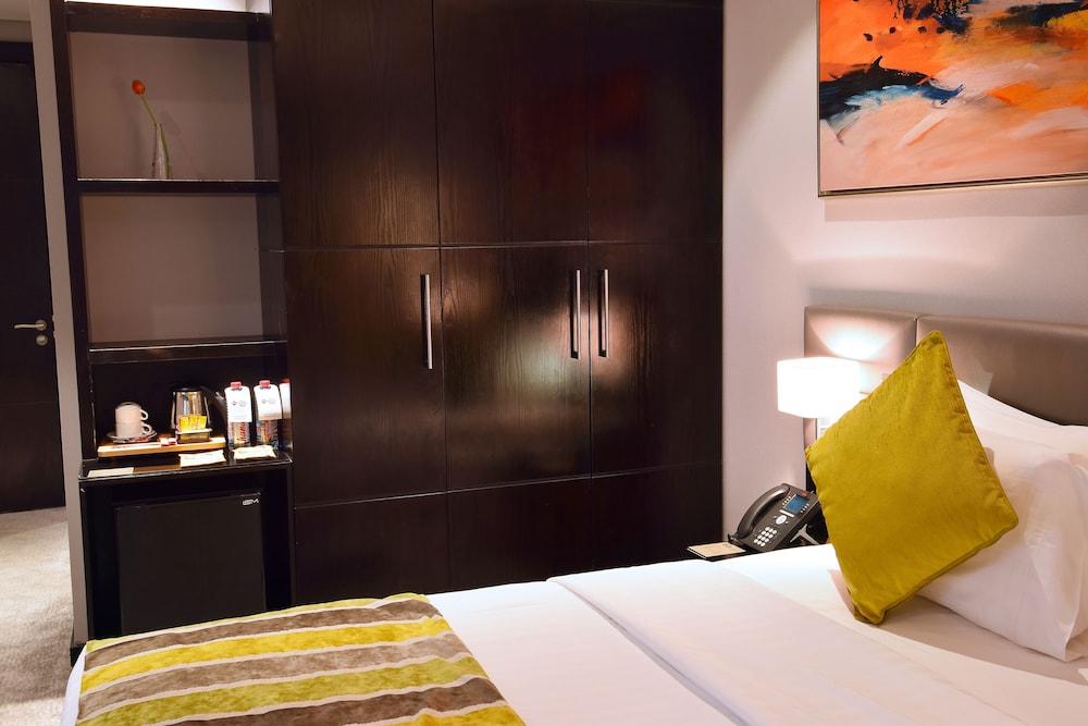 بست ويسترن بلس الفرسان(Plus Fursan Hotel) 33/44