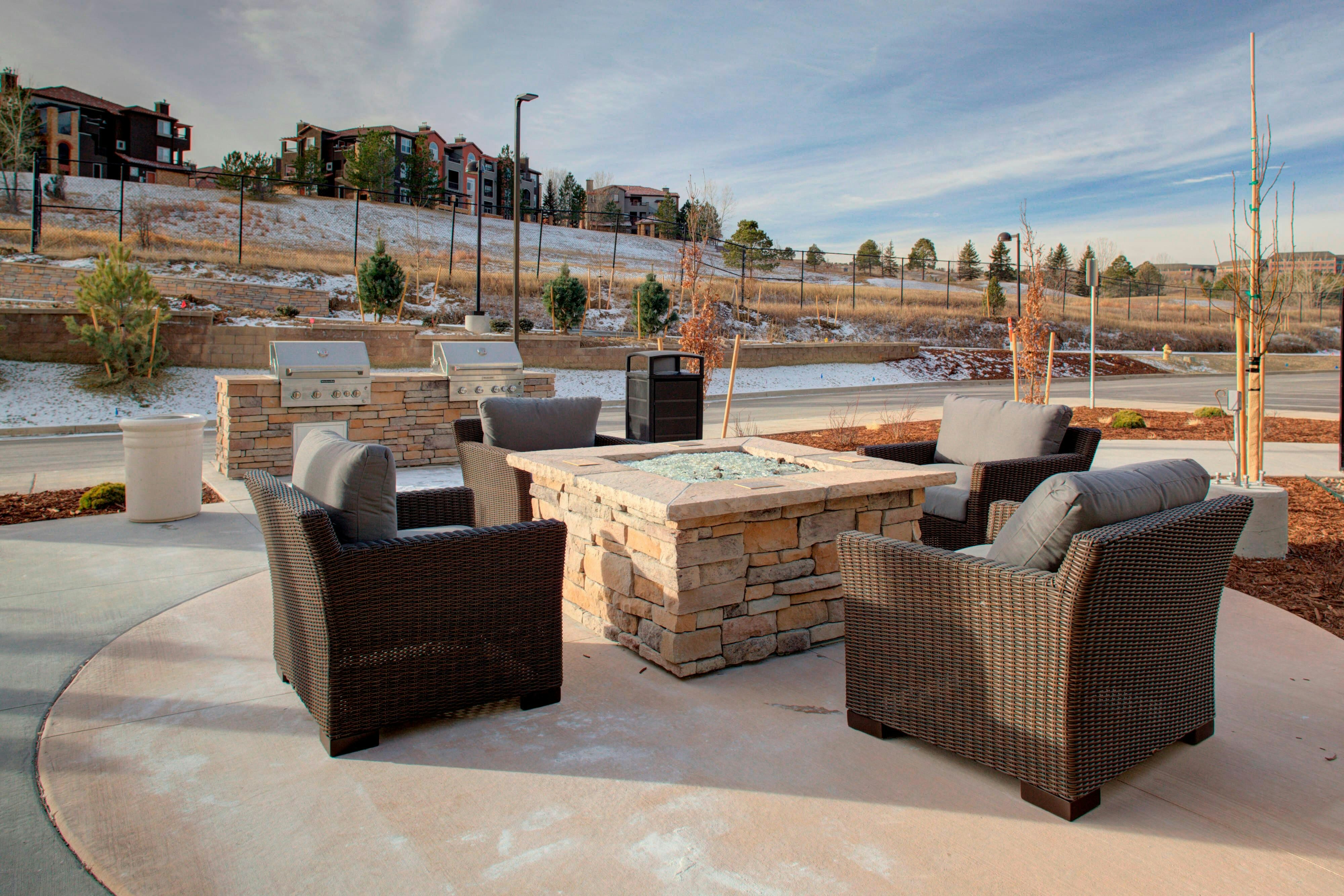 FAIRFIELD INN & SUITES BOULDER BROOMFIELD/INTERLOCKEN 32/59