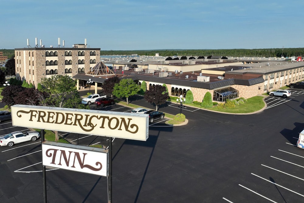 Fredericton Inn 3/65
