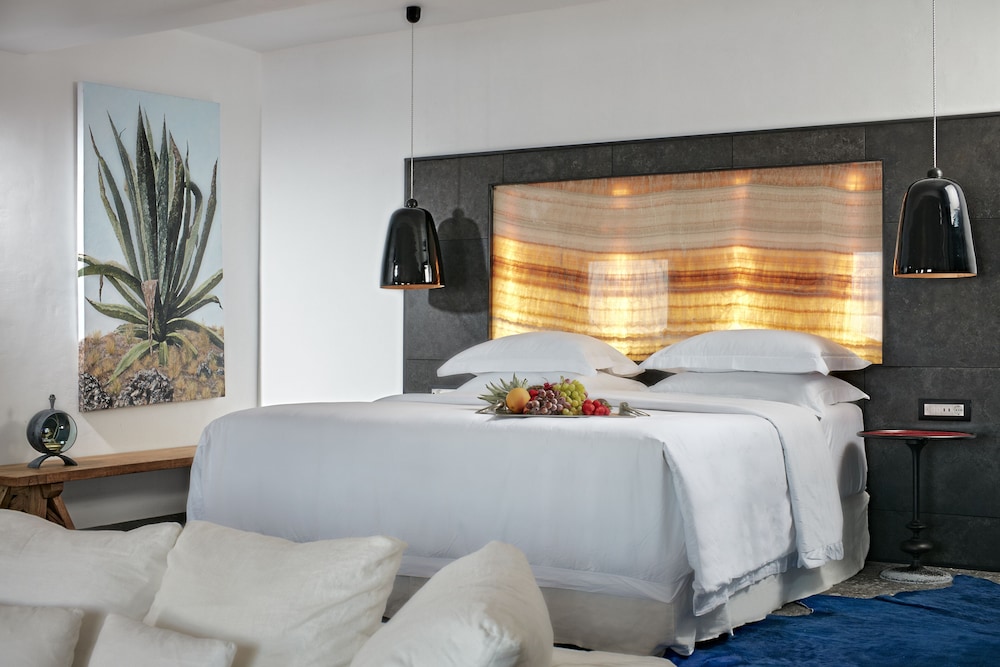 Mystique, Suite, King Bed, Sea View, Outdoor Jetted Tub