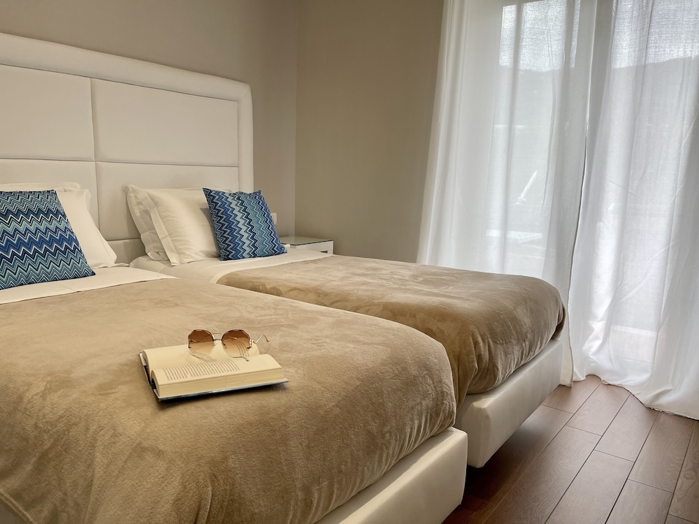 Bougainvillea Relais 17/50