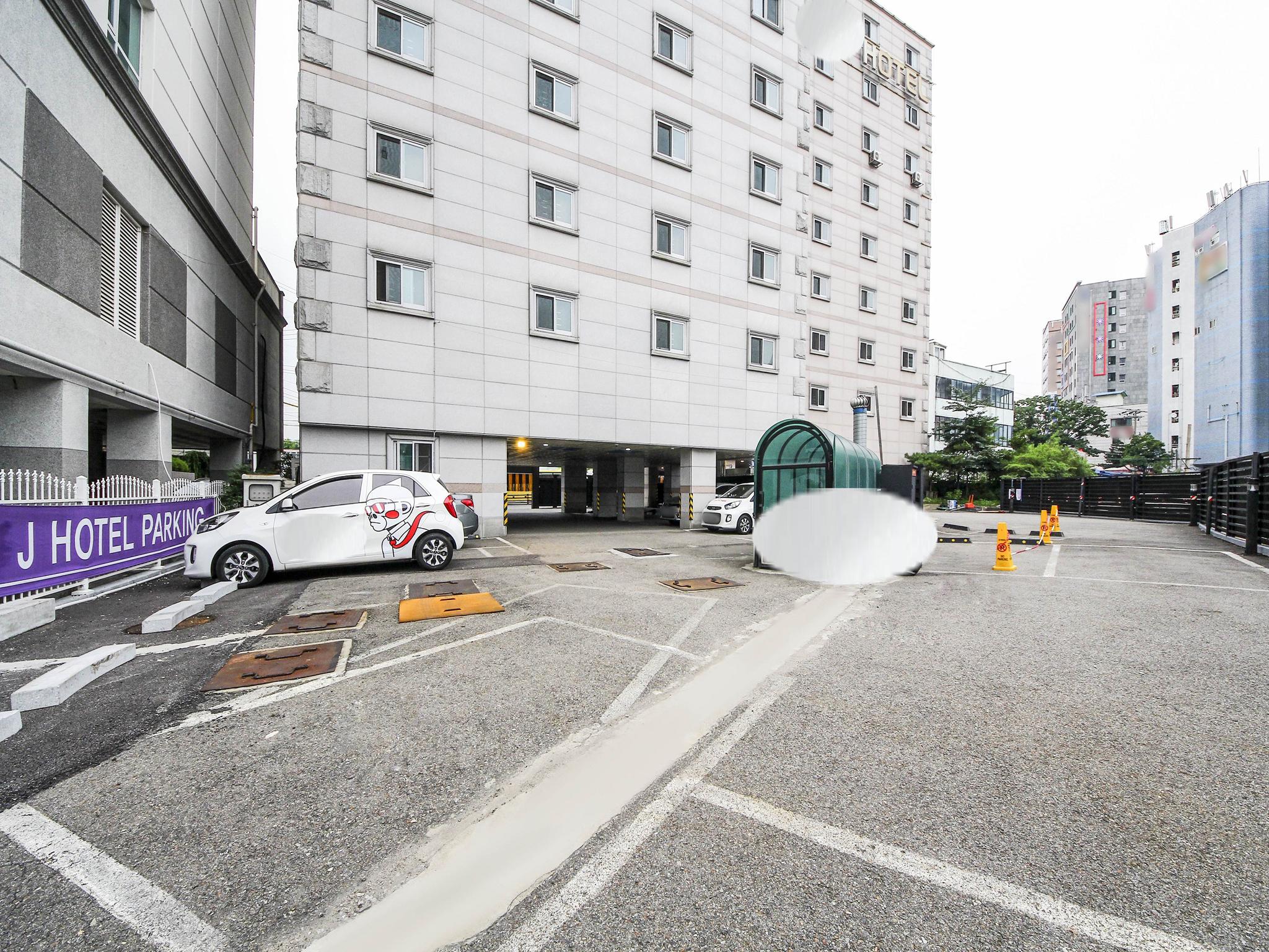 Suwon Station J Hotel 23/25