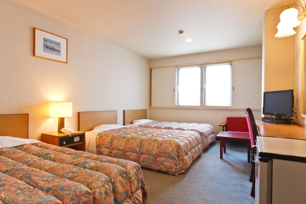 Oka Hotel 10/57