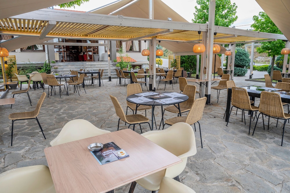 Agnantio Hotel & Spa 30/50