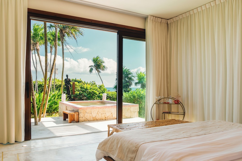 Room, King Bed, Sea Front, Plunge Pool، Mi Amor by La Zebra, an SLH Hotel 10/10