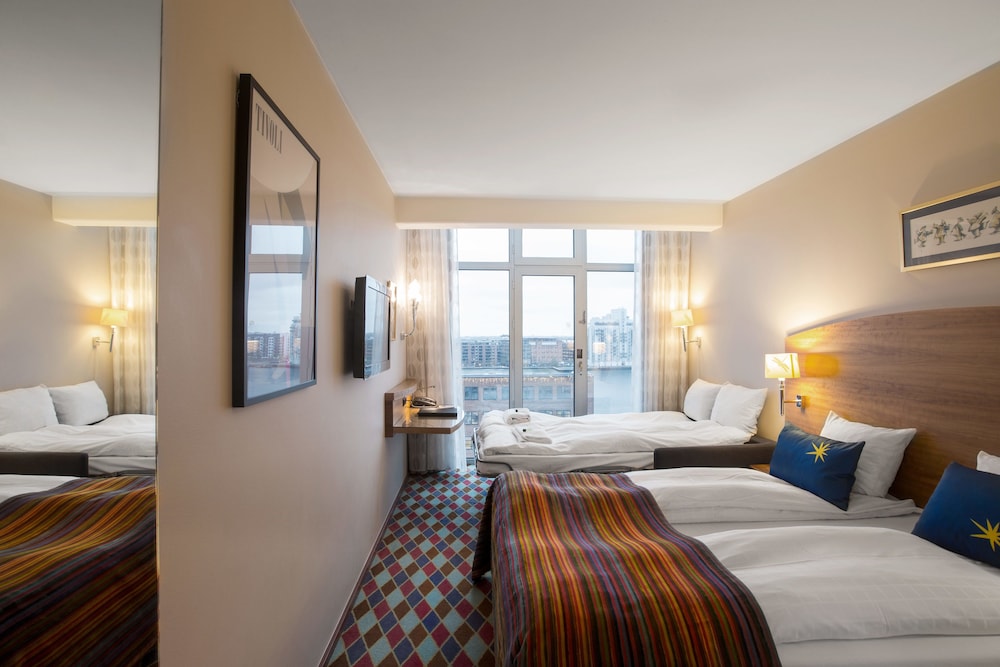 Tivoli Hotel and Congress Center 6/45