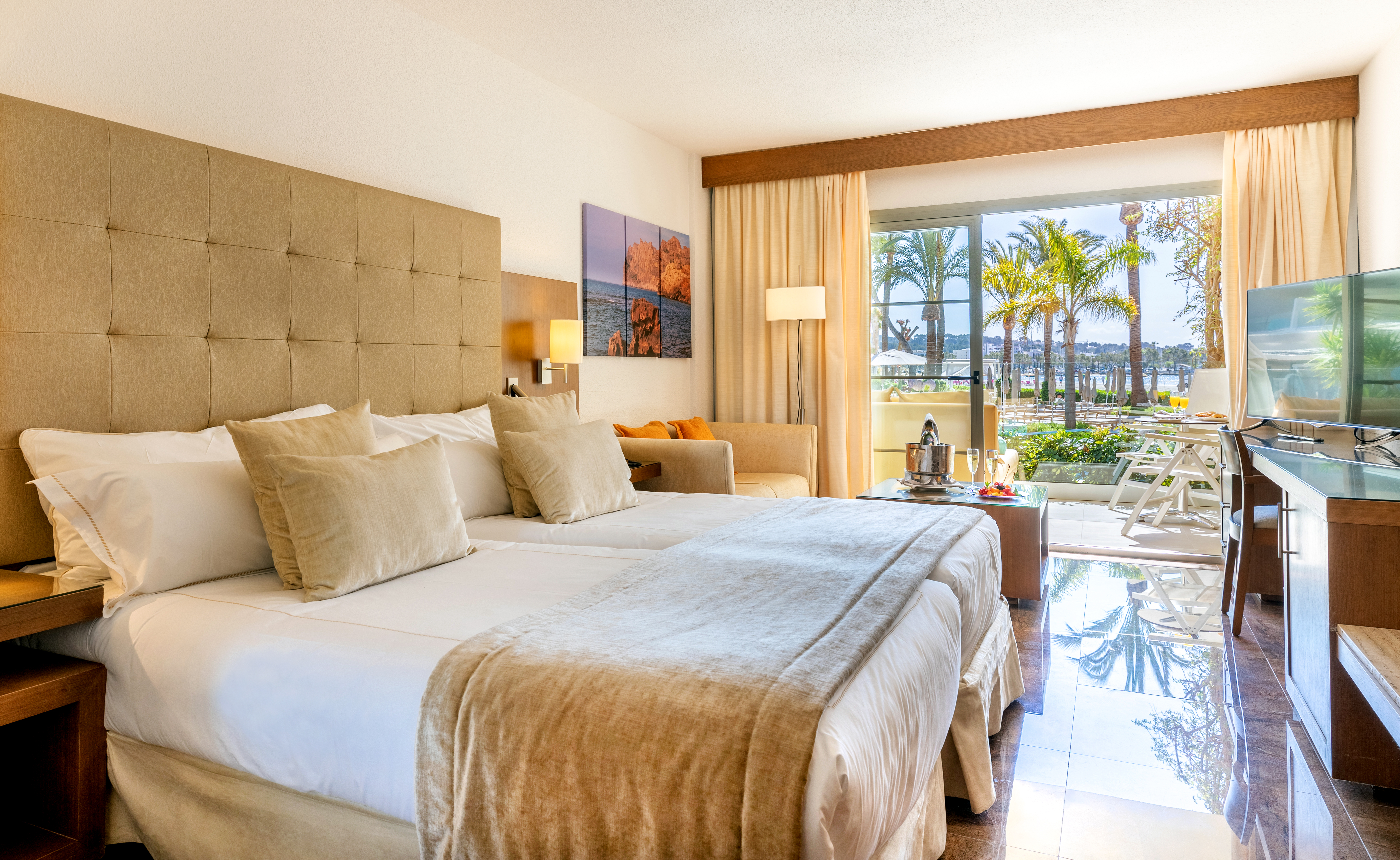 Superior, Double or Twin Bed, Lateral Side Sea View