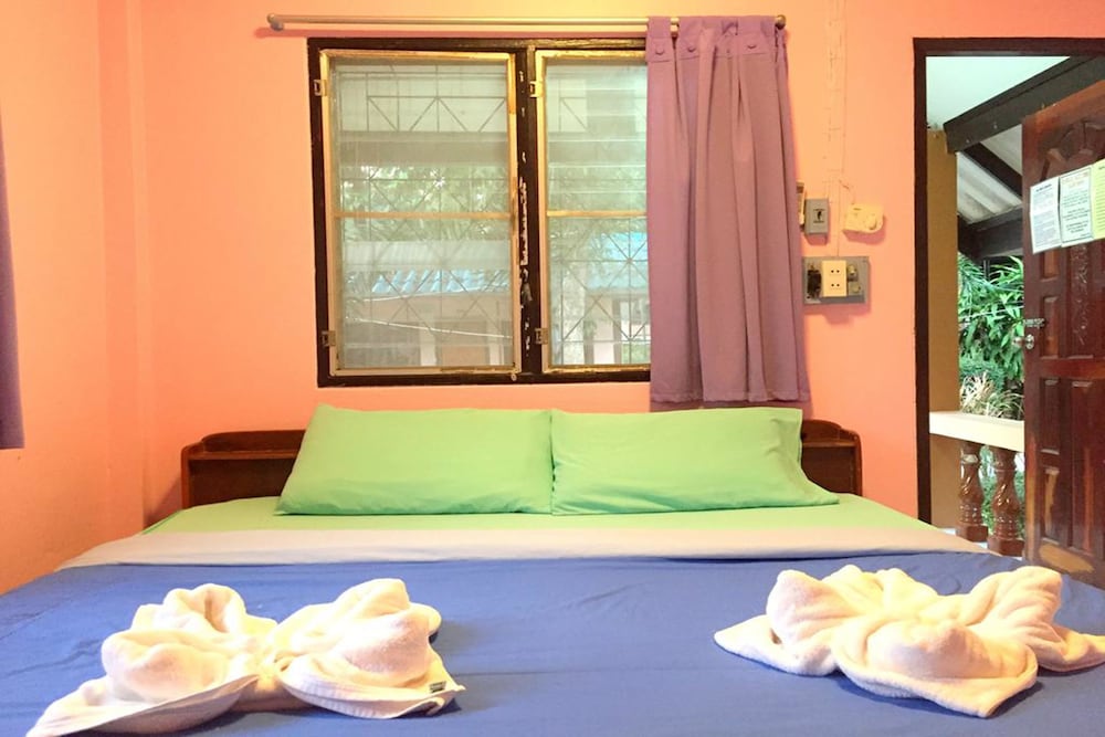 Sea Breeze Resort 24/35