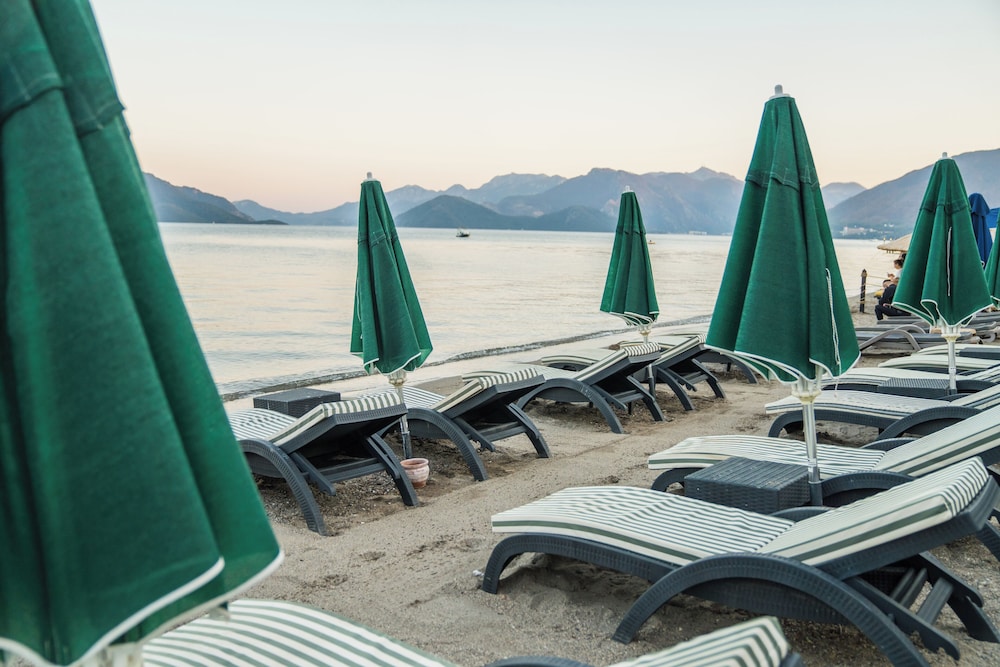Marmaris Natalie S Beach Hotel 55/60
