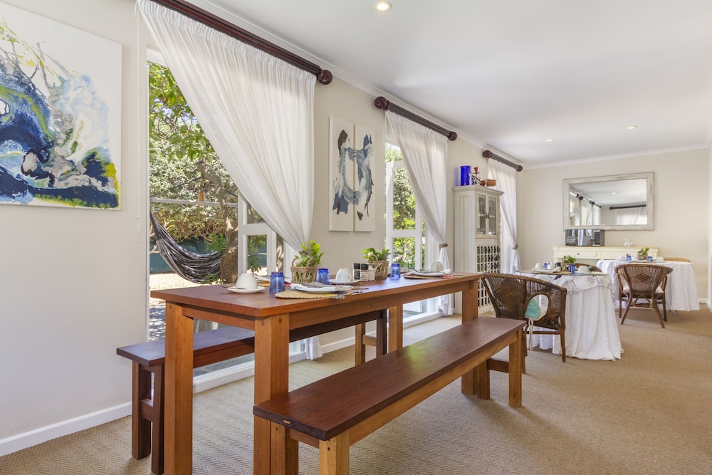 Beach House Hout Bay 2/42