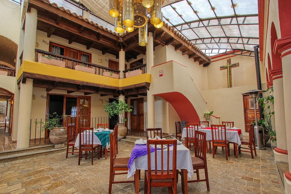 Hotel San Marcos 40/50