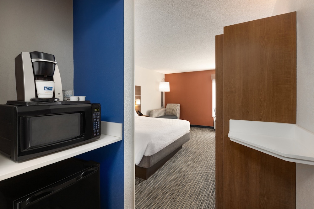 Holiday Inn Express Vero Beach West I 95 39/39