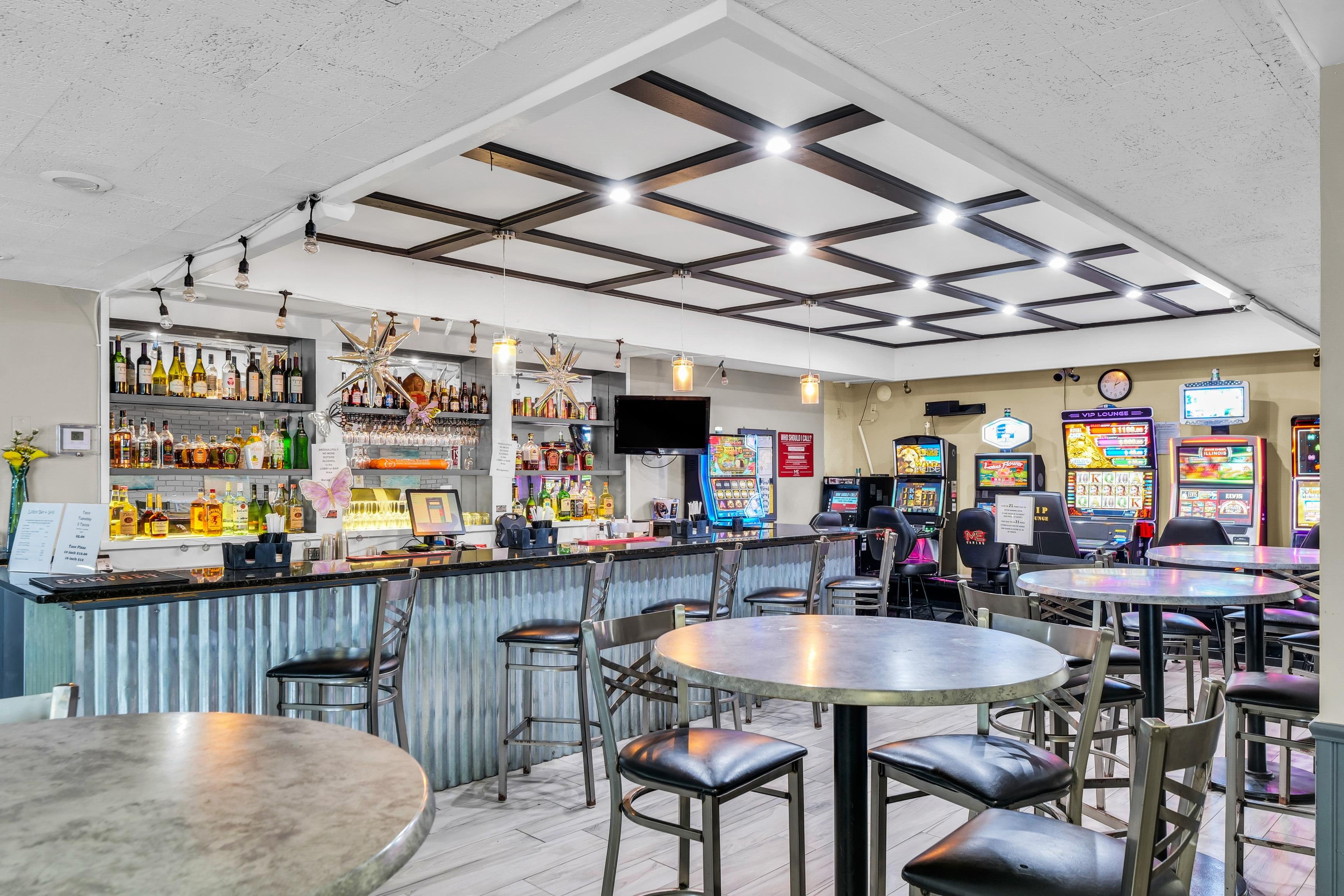 Red Lion Inn & Suites Urbana 40/60