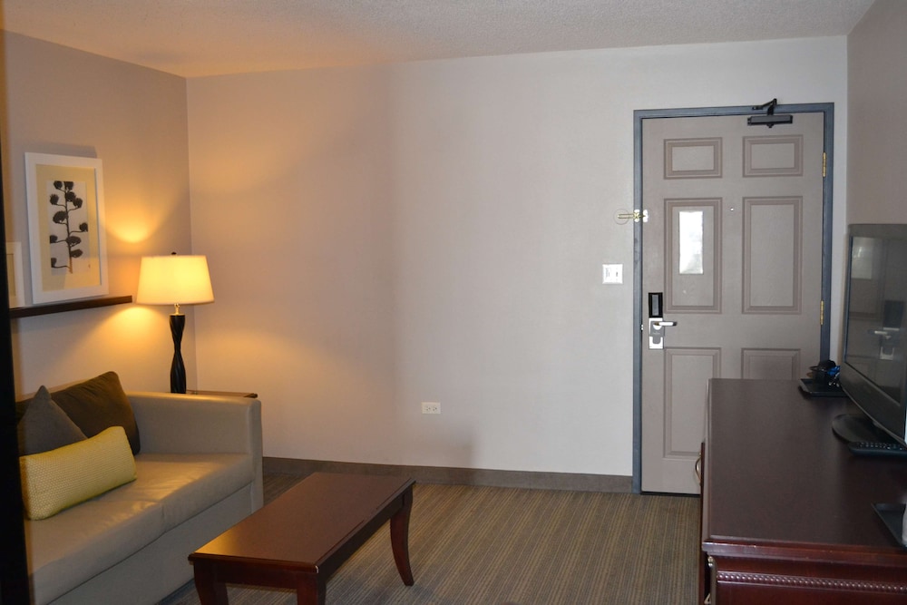 Country Inn and Suites By Radisson Gurnee 26/31