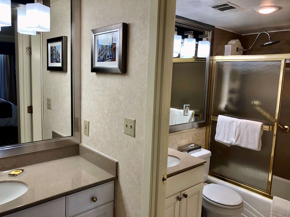 Best Western Plus Grosvenor Airport Hotel 11/48