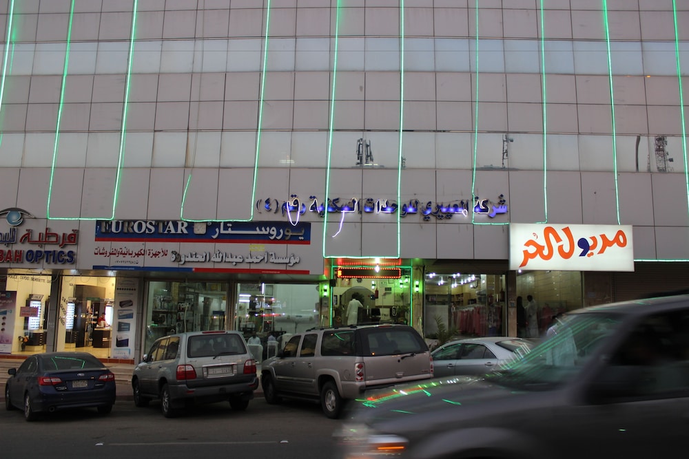 العييري للوحدات السكنية 4(Al Eairy Furnished Apartments - Al Bahah 4) 33/40