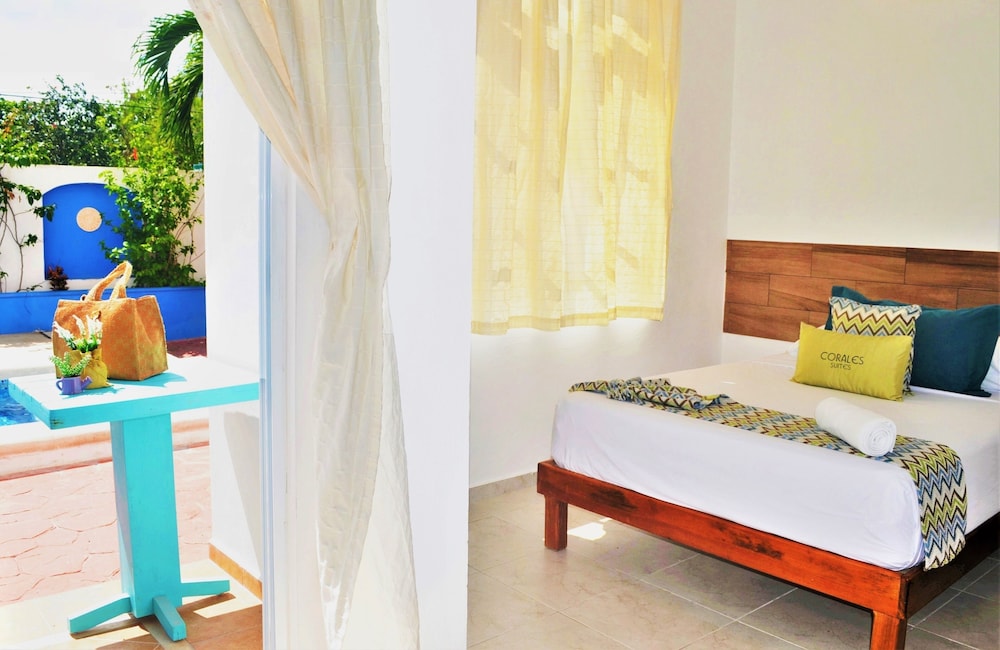 Corales Suites 10/50
