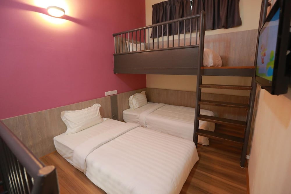Pantai Regal Hotel 19/50