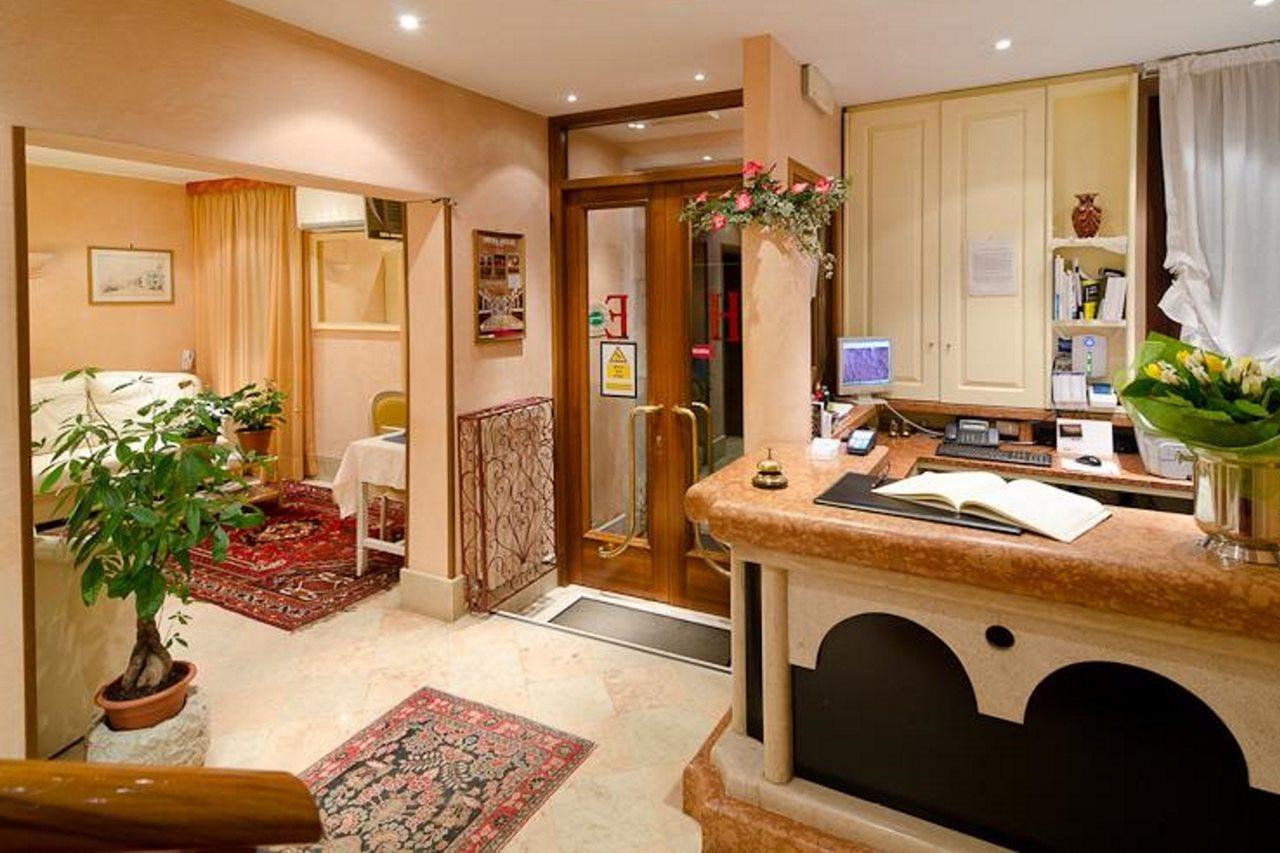 Hotel Cannaregio 2357 5/22