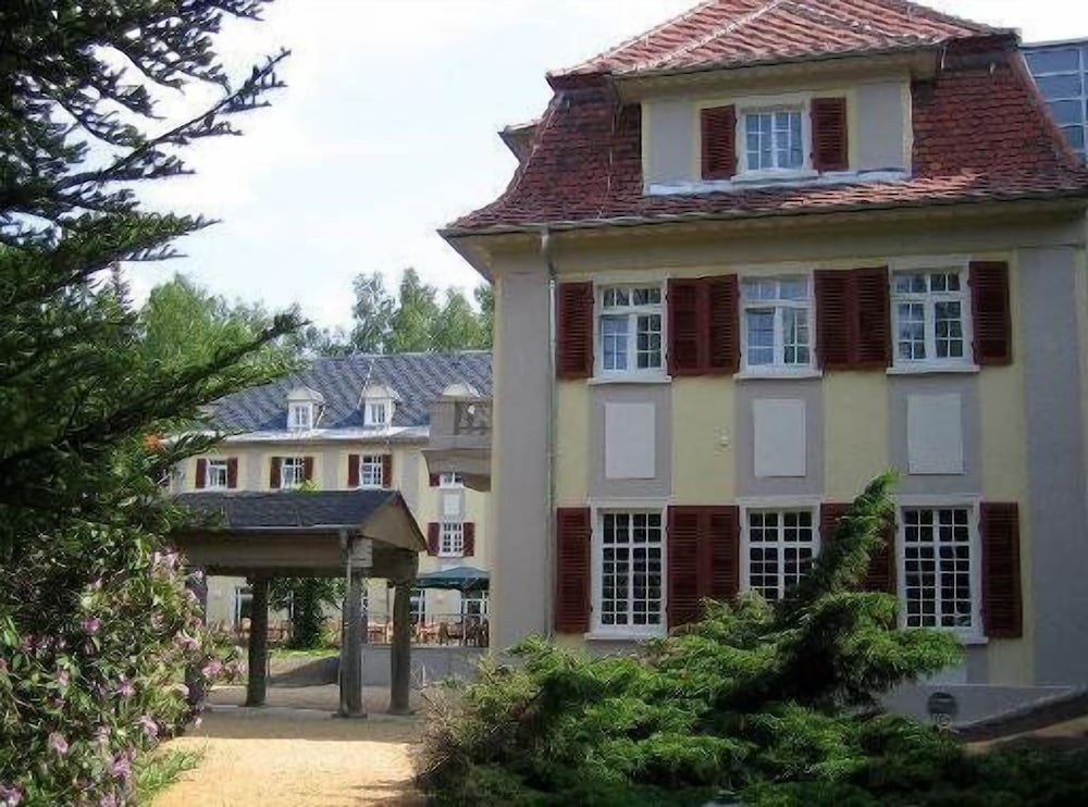 Sante Royale Hotel 4/65
