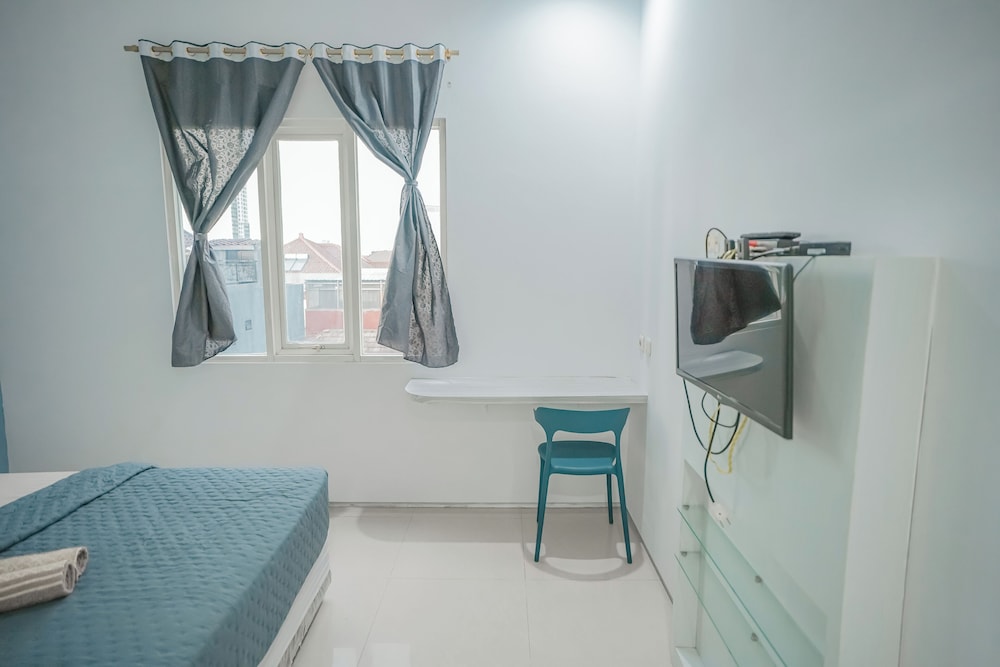 Pratisara Wirya Surabaya 50/50