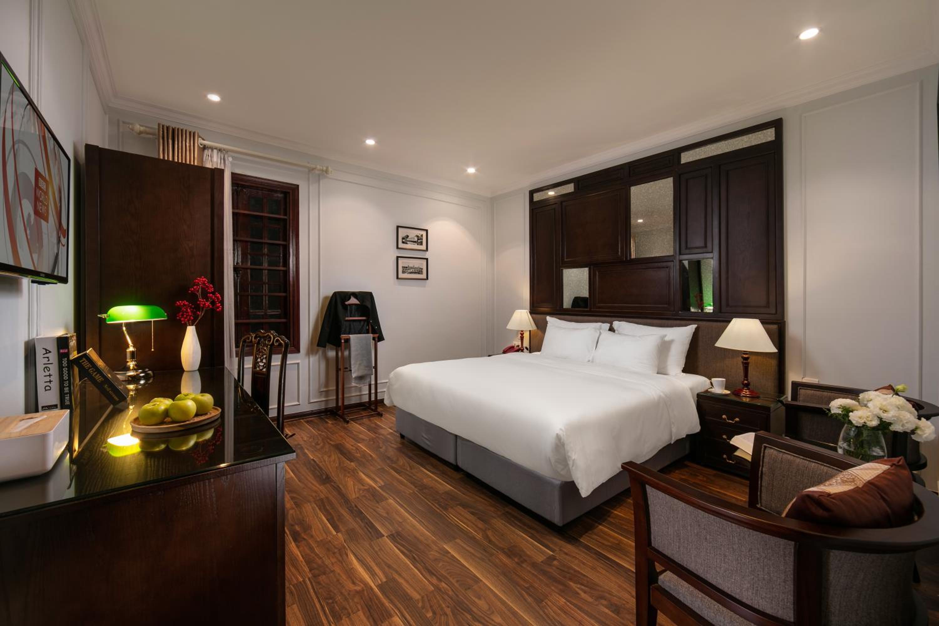 Superior, Double Bed, No Window