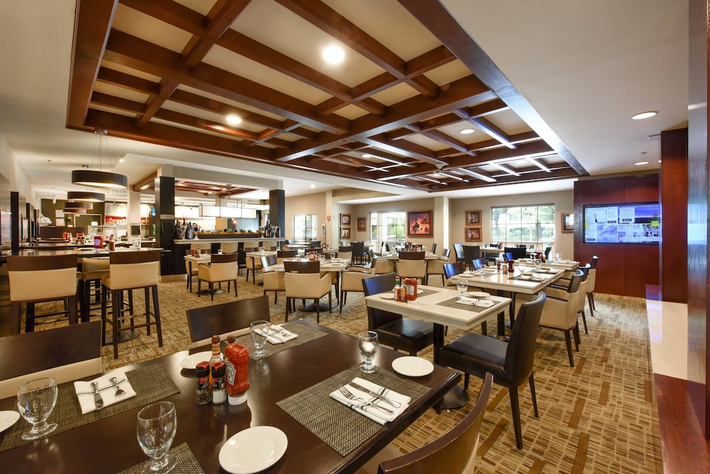 Courtyard By Marriott Palo Alto Los Altos 56/70