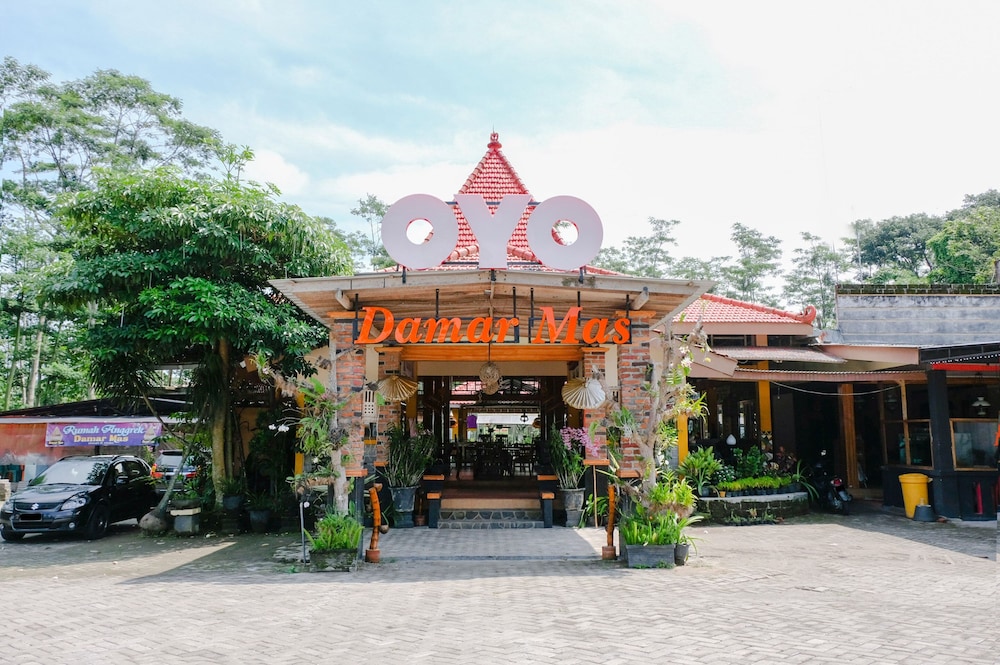 OYO 563 Damar Mas Resort Lereng Kelud 5/61