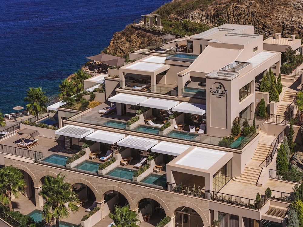 Castello Infinity Suites - Adults Only 12/158