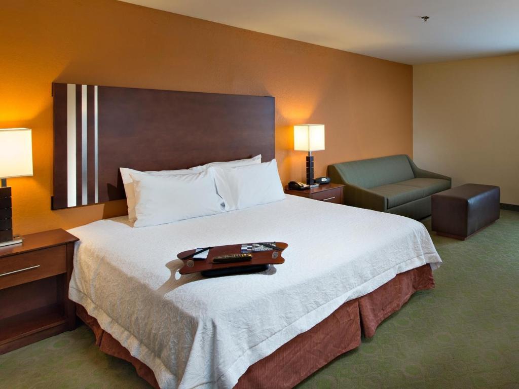 Room at HAMPTON INN CORNELIA GA, CORNELIA - GA