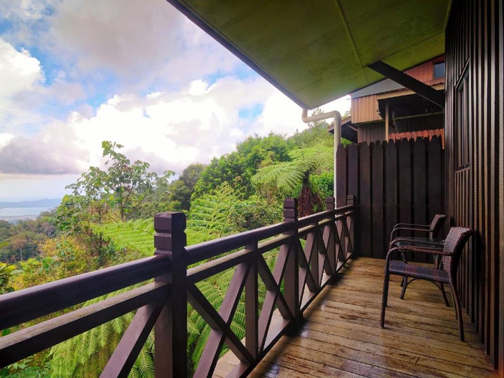 Kasih Sayang Hill Resort 10/67