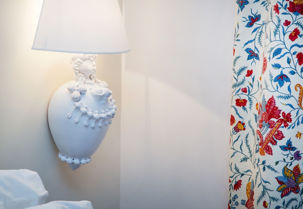 Le Relais Des Trois Chateaux 27/55