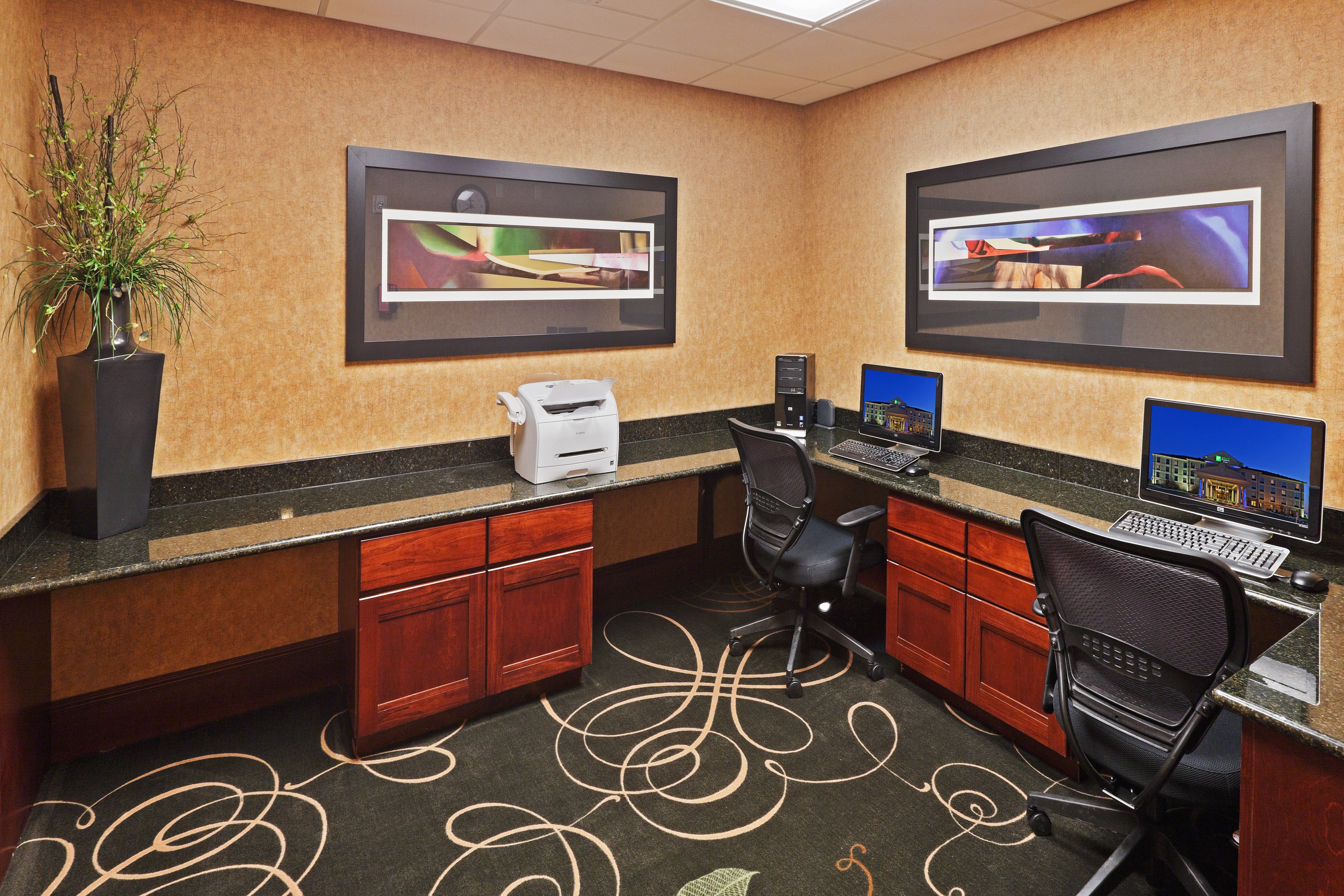 Holiday Inn Express Hotel And Suites Poteau 33/36